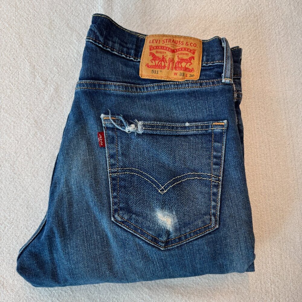 511 Distressed Jeans 33x30